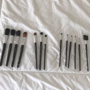 Brand New M.A.C brushes